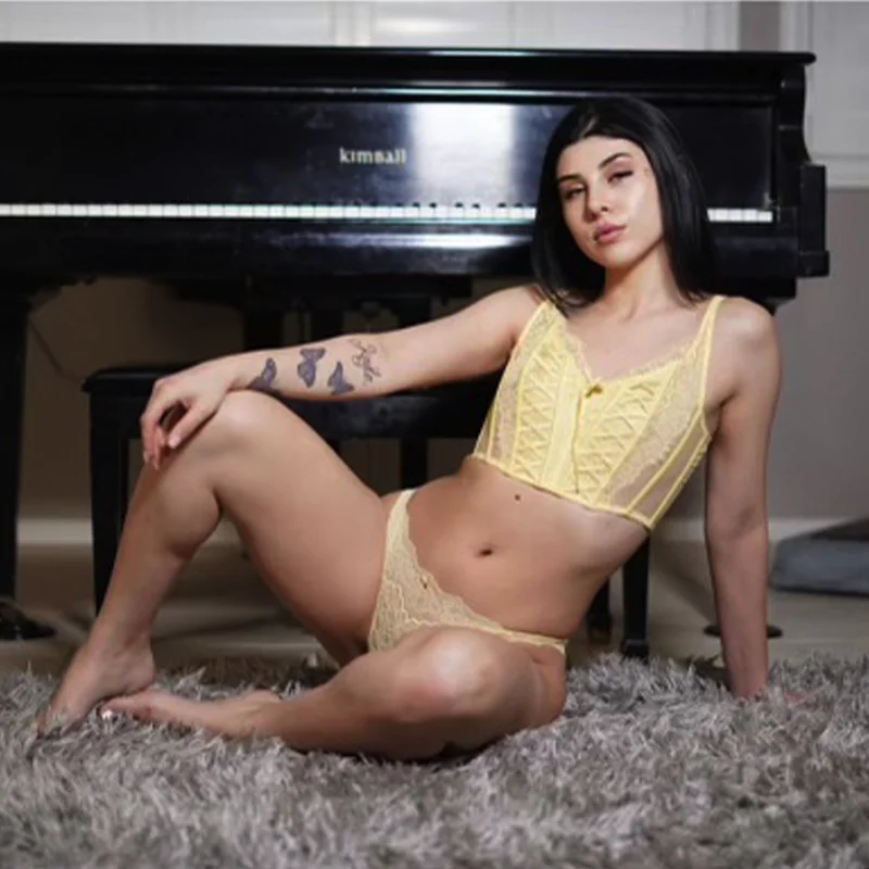 cherry girls las vegas mia5